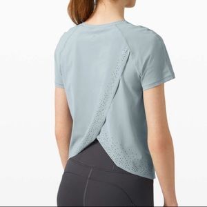 Lululemon Quick Pace Short Sleeve Size 4
